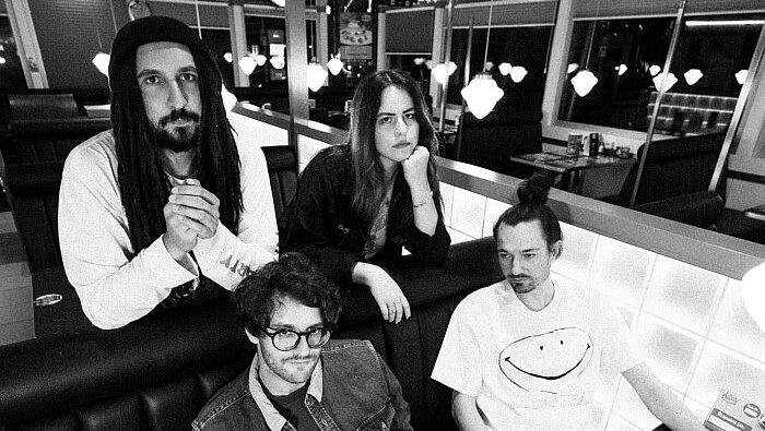#82: Hi Mum - Ghostwood, Nürnberger Slacker-Romantik und die Kunst des Neuanfangs