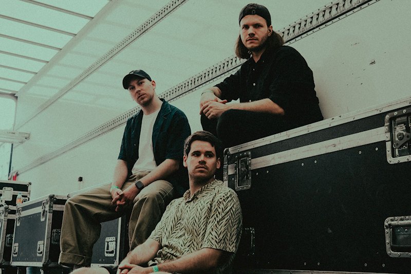 Kind Kaputt ins Blau über Erwartungsdruck Zweifel und ehrliche deutsche Alternative Rock Songs